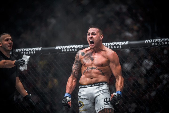 Roztrhlo sa s nimi vrece! Ďalší zápasník Oktagonu nastúpi v UFC!